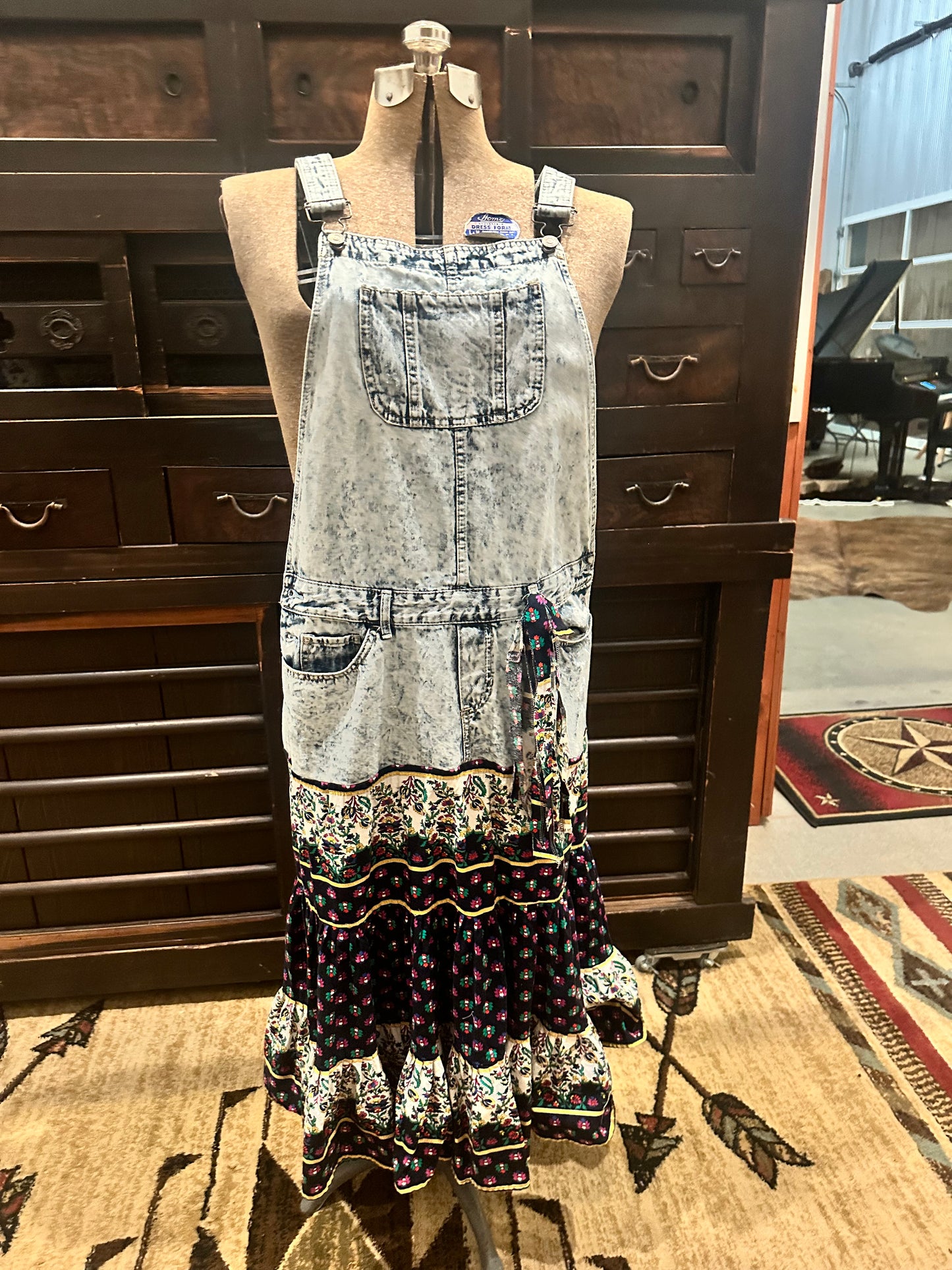 Overall dress